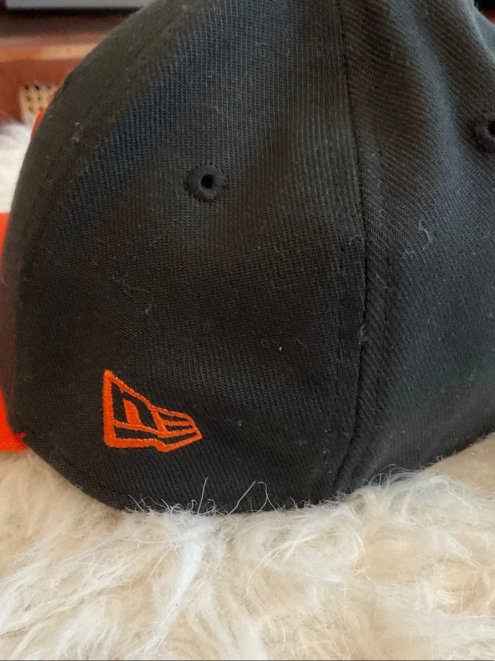 New Era Kids Black and Orange SF Logo Cap